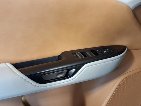 New 2026 Lexus RZ 450e AWD image 4