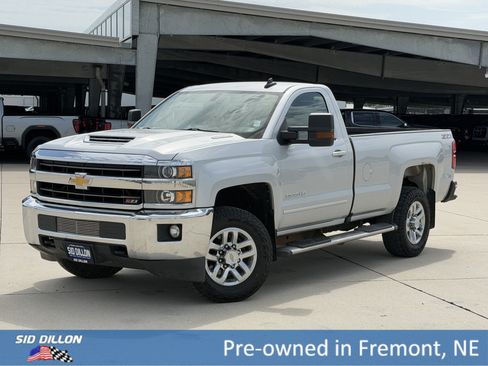 Used 2018 Chevrolet Silverado 2500 LT w/ LT Convenience Package AWD/4WD image 1