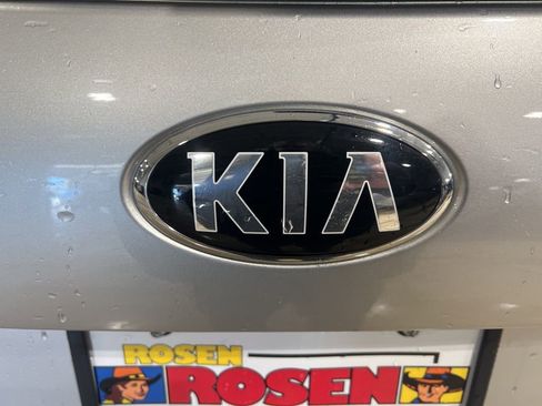 Used 2019 Kia Sorento L image 26