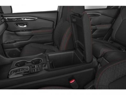 Used 2025 Honda Pilot Sport image 14