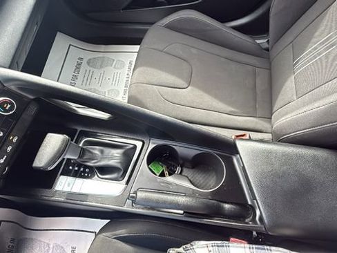 Used 2023 Hyundai Elantra SEL image 22