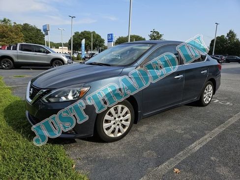 Used 2016 Nissan Sentra SV FWD image 1