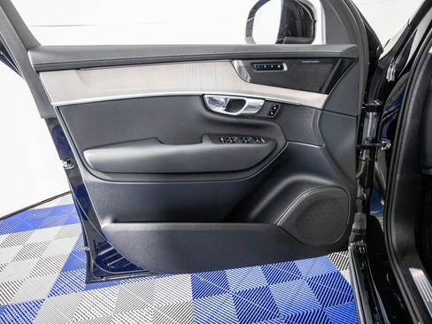 Used 2026 Volvo XC90 B6 Ultra w/ Lounge Package image 15