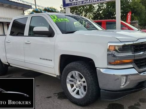 Used 2017 Chevrolet Silverado 1500 LT w/ All Star Edition AWD/4WD image 2