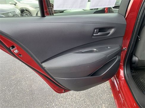 Used 2025 Toyota Corolla LE image 15