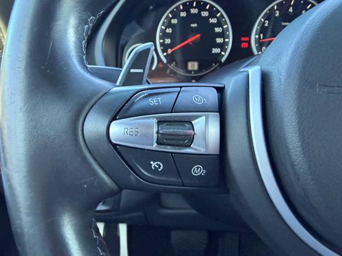 Used 2018 BMW X5 M image 26