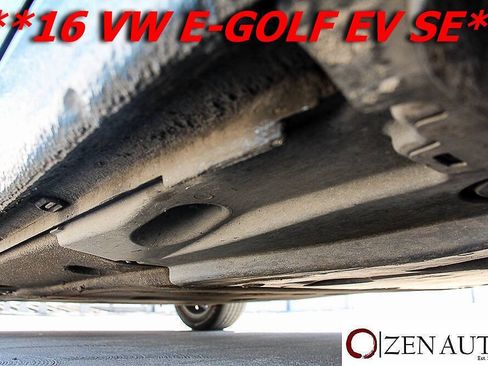 Used 2016 Volkswagen e-Golf SE FWD image 57