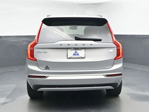 Used 2023 Volvo XC90 T8 Plus image 7