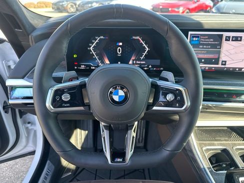 Certified 2025 BMW 760i xDrive w/ Luxury Rear Seating Package image 13