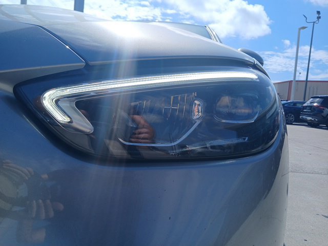 Used 2024 Mercedes-Benz C 300 Sedan image 4