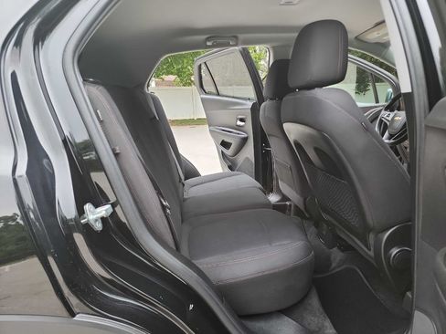 Used 2020 Chevrolet Trax LS w/ Tint and Cruise Package FWD image 32