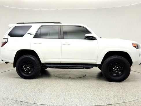 Used 2020 Toyota 4Runner TRD Off-Road AWD/4WD image 4