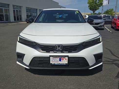 Used 2024 Honda Civic Sport image 2