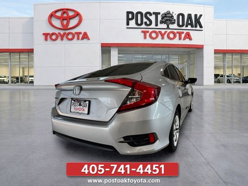 Used 2018 Honda Civic LX image 10