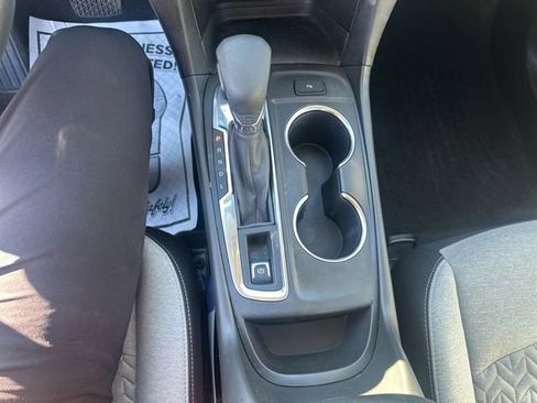 Used 2024 Chevrolet Equinox LT image 8