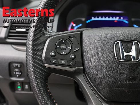 Used 2022 Honda Pilot TrailSport image 15