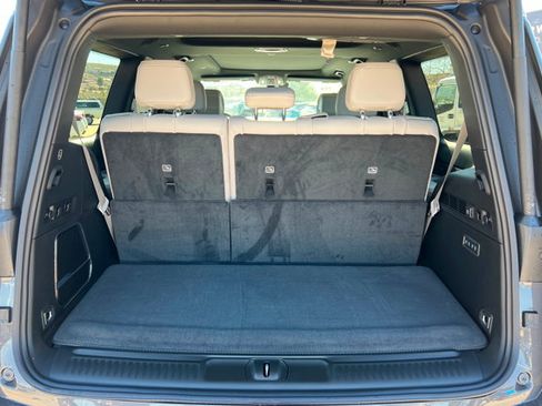 New 2026 Jeep Grand Wagoneer 4WD w/ Premium Group I image 19