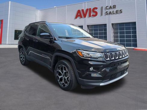 Used 2025 Jeep Compass Limited AWD/4WD image 3