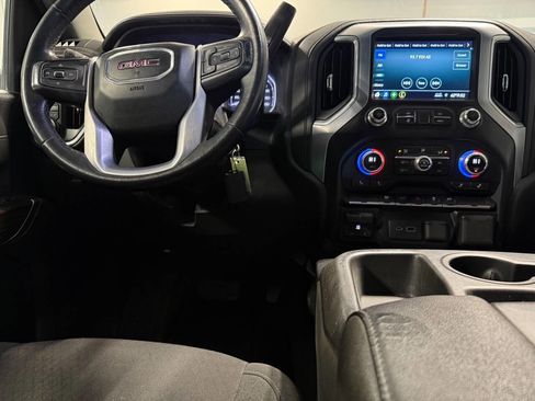 Used 2022 GMC Sierra 2500 SLE w/ Fleet Comfort Package image 9