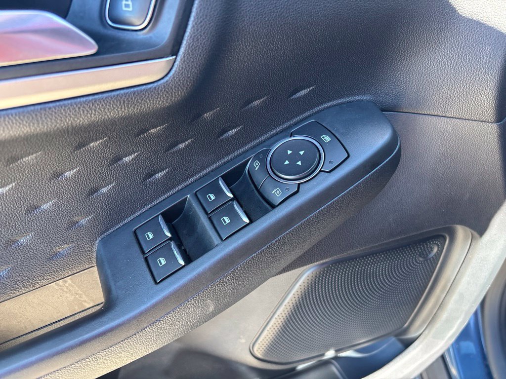 Used 2020 Ford Escape SE FWD image 12