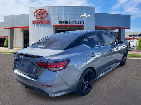 Used 2023 Nissan Sentra SR w/ Midnight Edition Package image 9