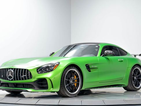 Used 2018 Mercedes-Benz AMG GT R Coupe image 2