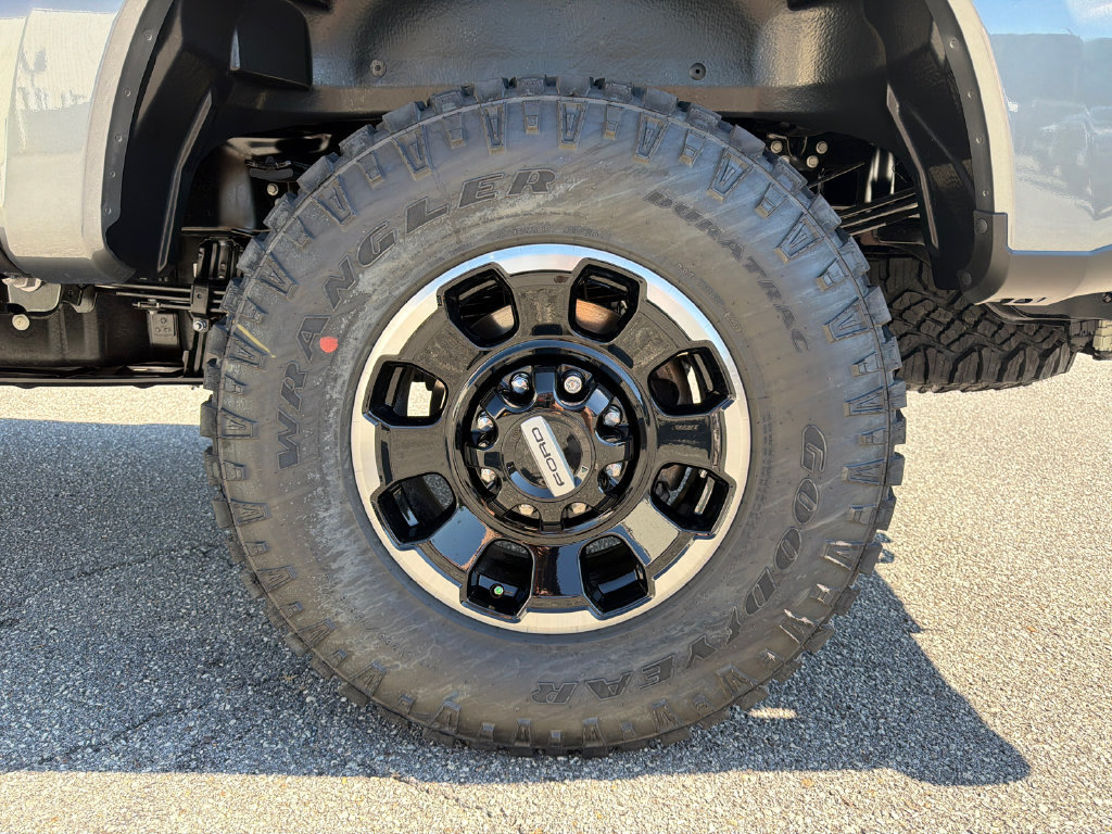 New 2027 Ford F250 Platinum w/ Tremor Off-Road Package AWD/4WD image 19