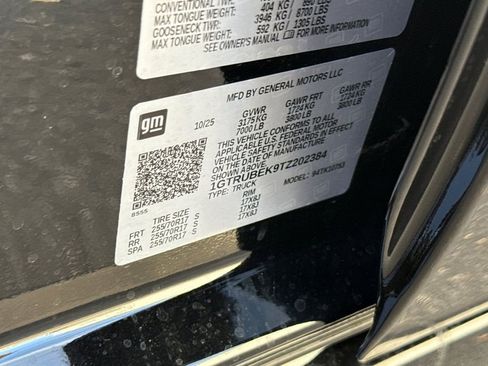 New 2026 GMC Sierra 1500 SLE w/ Preferred Package AWD/4WD image 24