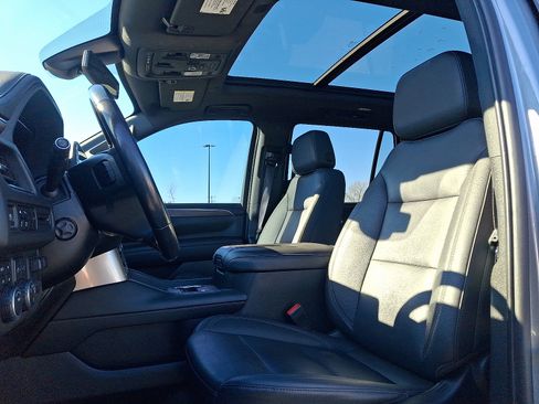 Used 2022 Chevrolet Tahoe LT w/ LT Signature Package image 13