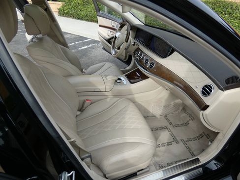 Used 2014 Mercedes-Benz S 550 Sedan image 24