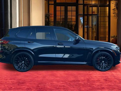 Used 2023 BMW X5 sDrive40i w/ M Sport Package image 9