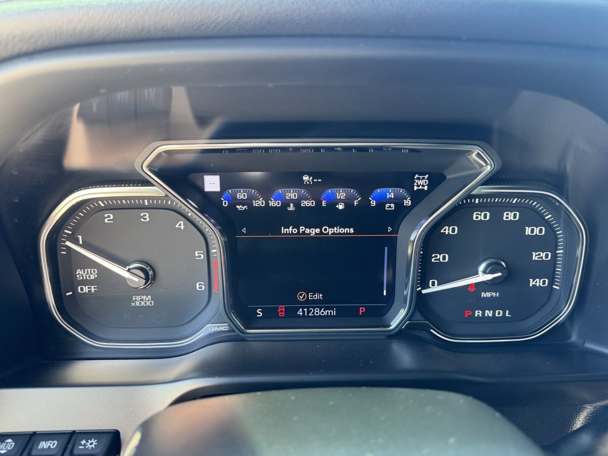 Used 2021 GMC Sierra 1500 AT4 w/ AT4 Premium Package AWD/4WD image 21