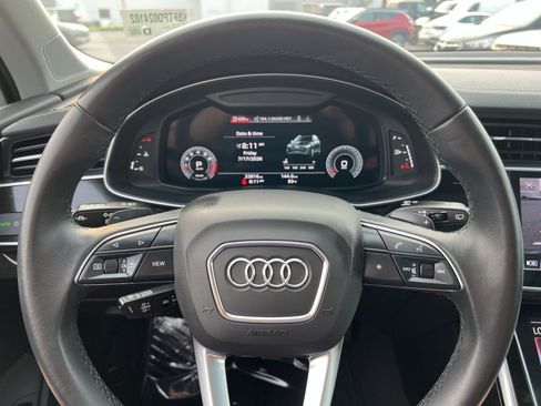 Used 2023 Audi Q7 3.0T Premium Plus w/ Premium Plus Package AWD/4WD image 16
