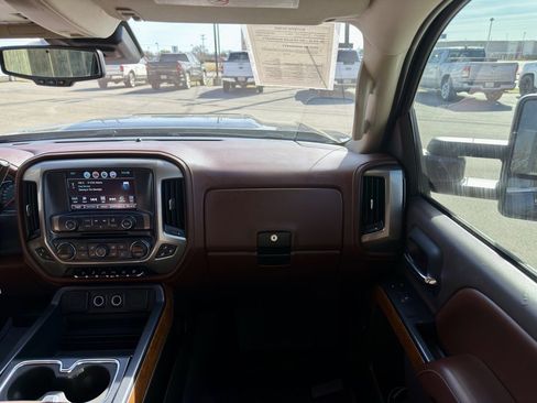 Used 2017 Chevrolet Silverado 2500 High Country w/ Duramax Plus Package image 15