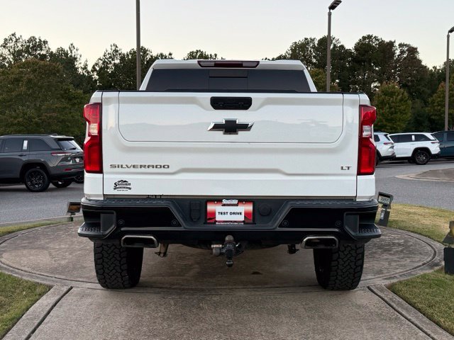 Used 2023 Chevrolet Silverado 1500 LT Trail Boss w/ LT Trail Boss Premium Package AWD/4WD image 4