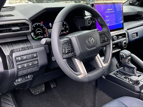 New 2026 Toyota 4Runner 4WD image 8