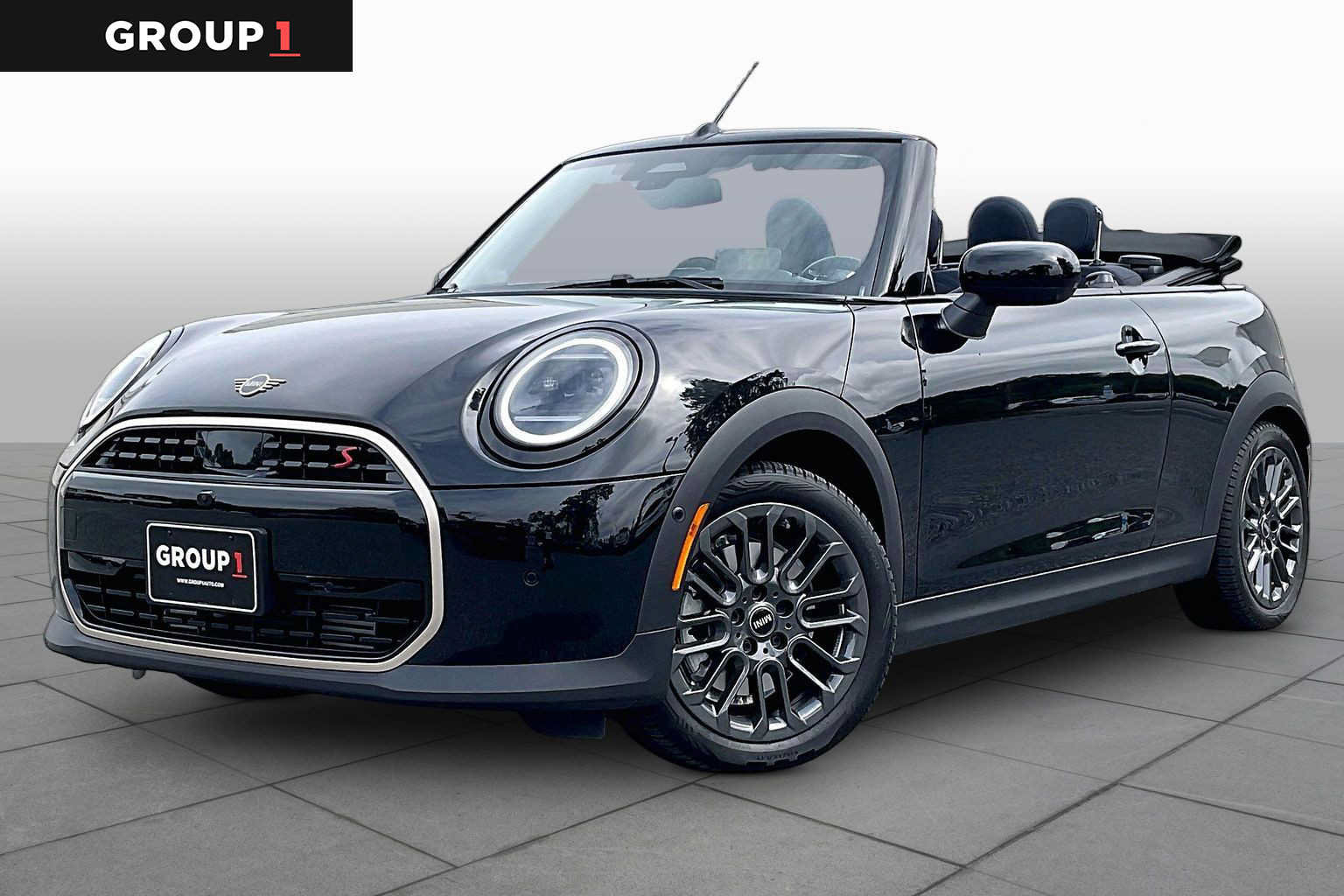 Used 2025 MINI Cooper S FWD image 1