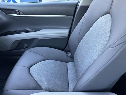 Certified 2018 Toyota Camry LE image 22