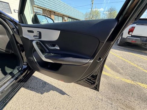 Used 2020 Mercedes-Benz A 220 4MATIC image 11