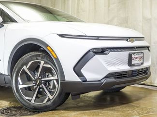 New 2026 Chevrolet Equinox EV LT video 3