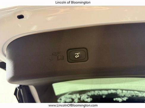 New 2026 Lincoln Nautilus Black Label image 17