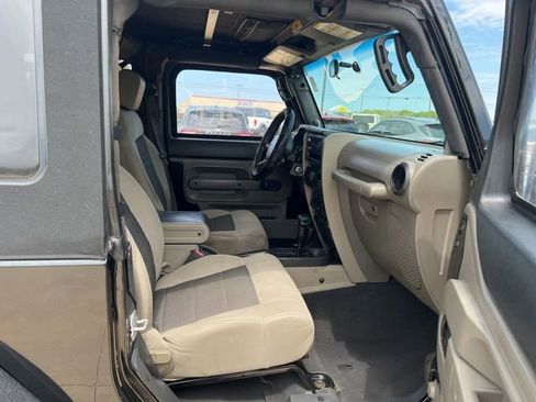 Used 2009 Jeep Wrangler X image 15