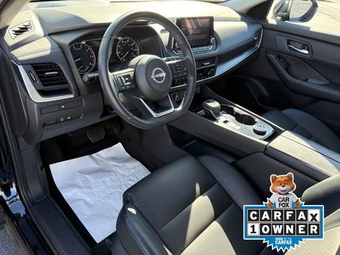 Used 2024 Nissan Rogue SV w/ SV Premium Package image 21