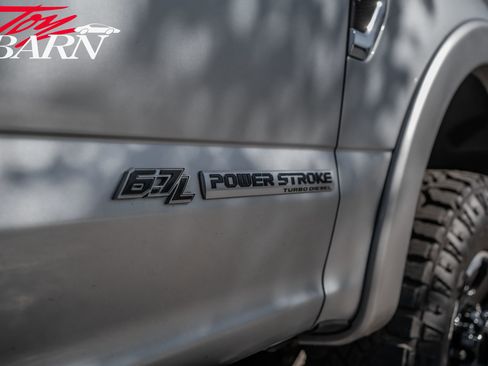 Used 2022 Ford F350 Platinum image 13