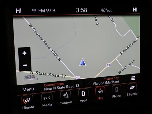 Used 2022 Jeep Wrangler Unlimited Sahara w/ Cold Weather Group image 8