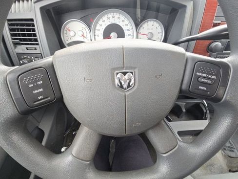 Used 2005 Dodge Dakota SLT w/ Interior Convenience Group image 12