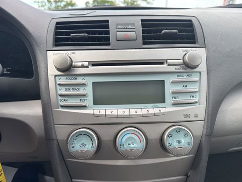 Used 2007 Toyota Camry LE FWD image 14