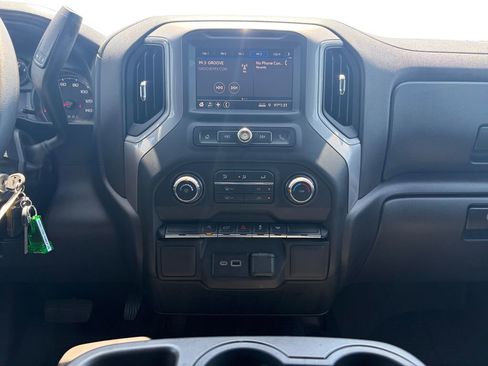 Certified 2022 Chevrolet Silverado 1500 Custom RWD image 15