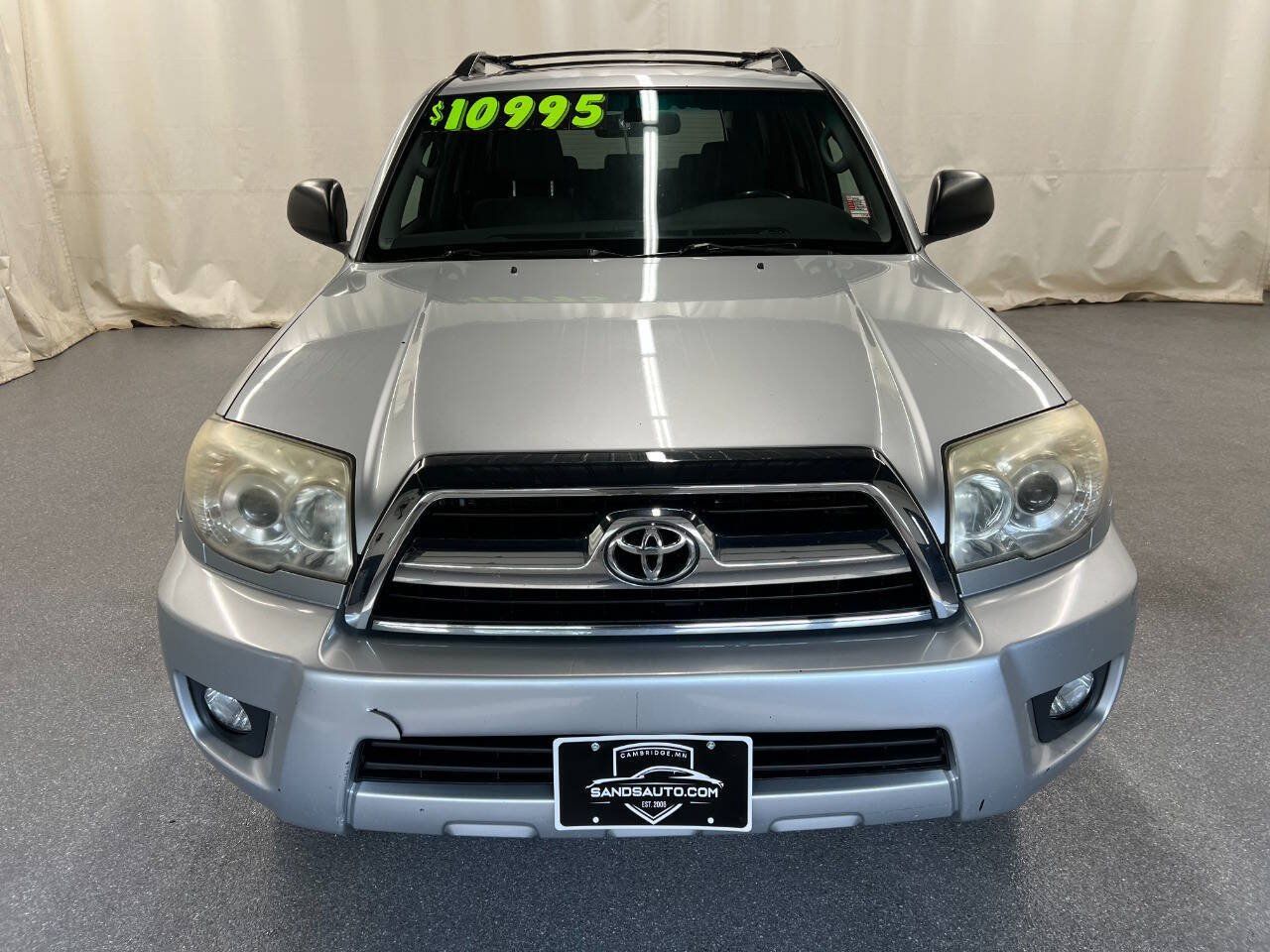Used 2008 Toyota 4Runner SR5 w/ SR5 Extra Value Pkg 1 AWD/4WD image 2