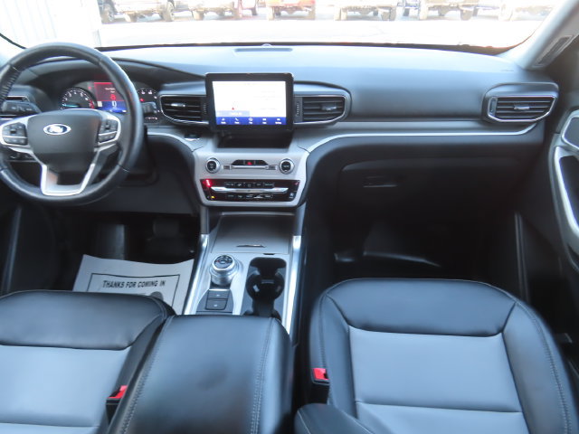 Used 2022 Ford Explorer XLT w/ Equipment Group 202A AWD/4WD image 26